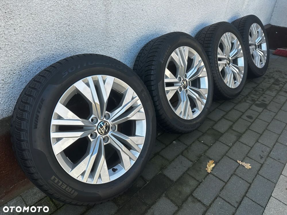 215 55 17 / VW Passat B8 Arteon Sharan Caddy Touran SEAT Alhambra SKODA SuperB Karoq / 3G0 - 1