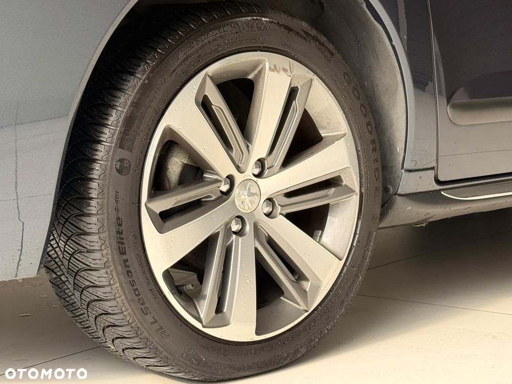 Peugeot 3008 1.2 PureTech Active - 12