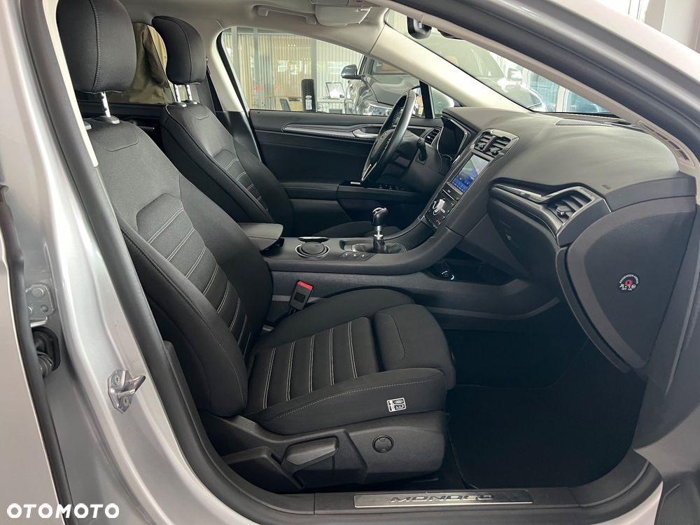 Ford Mondeo 2.0 EcoBlue Titanium - 41