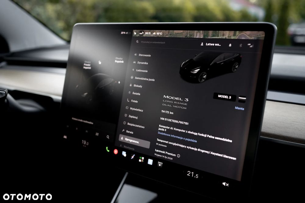 Tesla Model 3 - 23