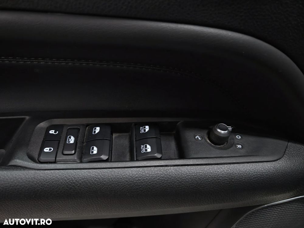 Jeep Compass 1.5 GSE T4 48V e-Hybrid Automatik - 27