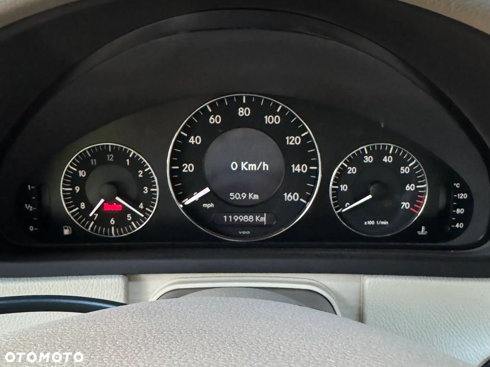Mercedes-Benz CLK - 10