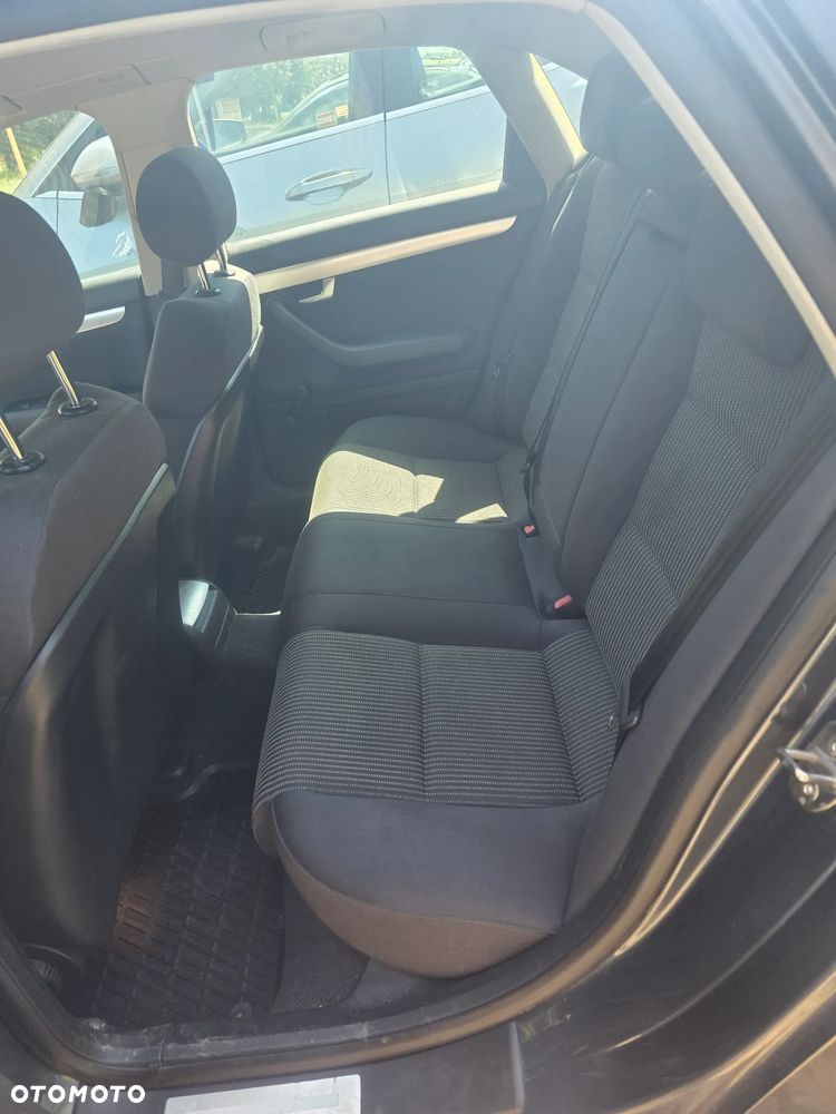 Audi A4 Avant 1.8T - 12