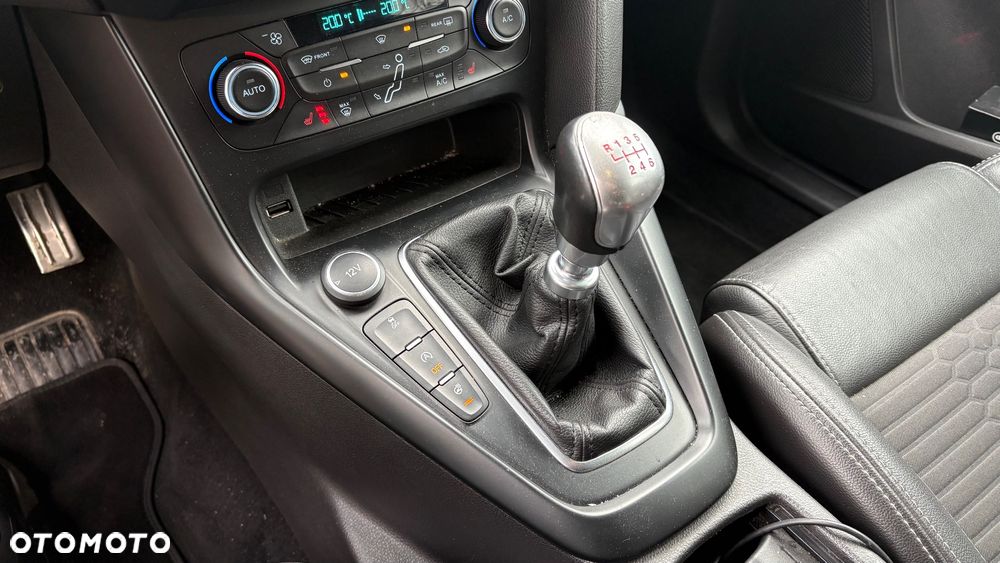 Ford Focus 2.0 TDCi ST-2 - 8