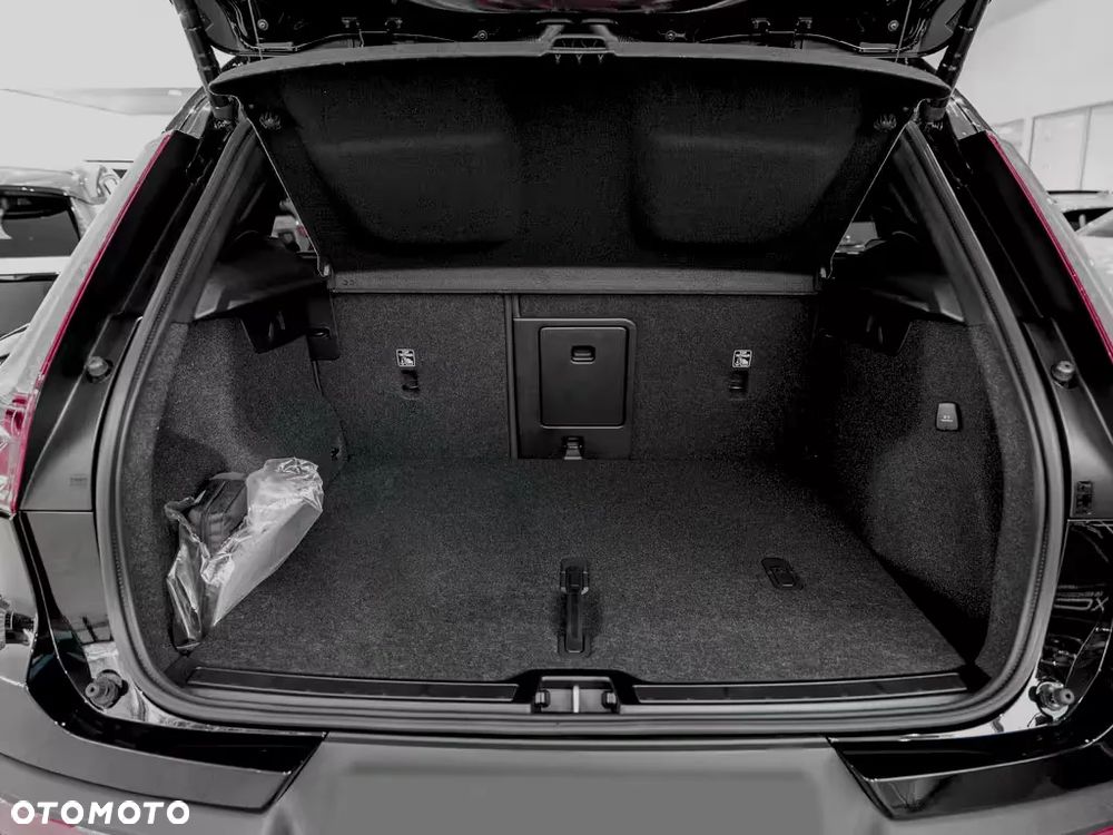 Volvo XC 40 B4 B AWD DKG RDesign - 6