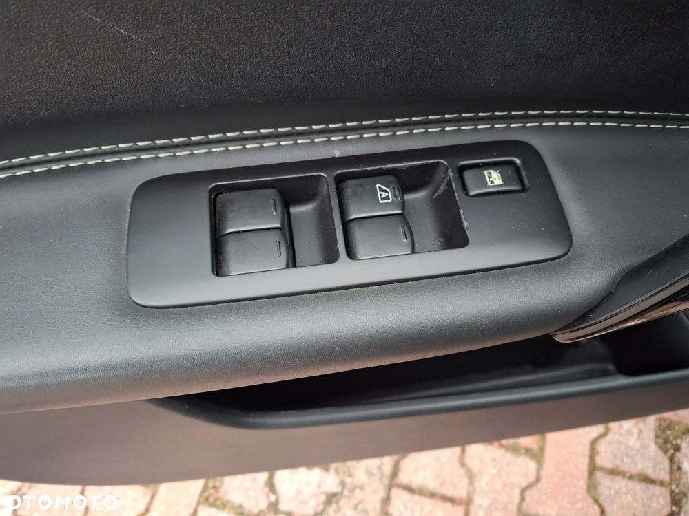 Nissan Qashqai 2.0 360 - 36