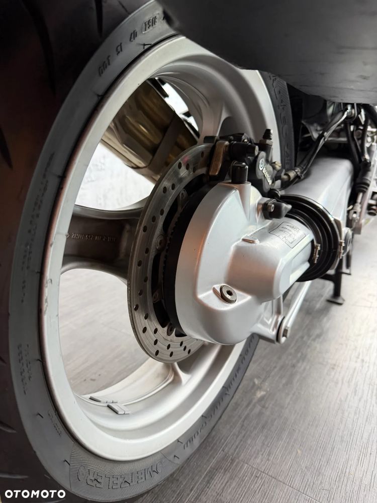 BMW R - 16