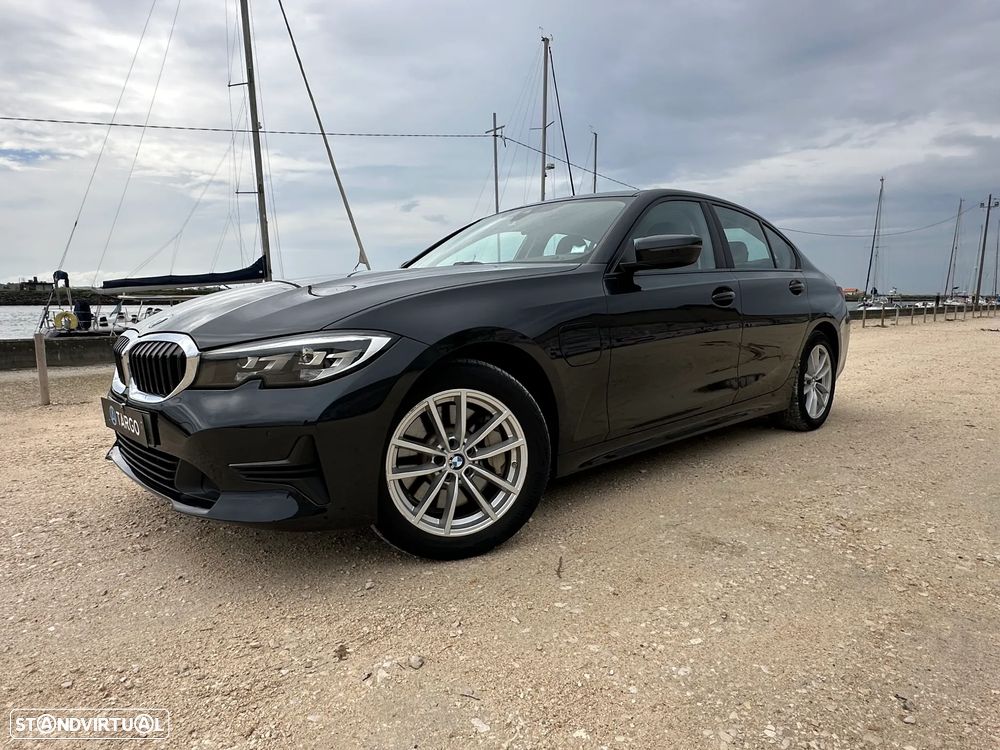 BMW 330 e Auto - 3