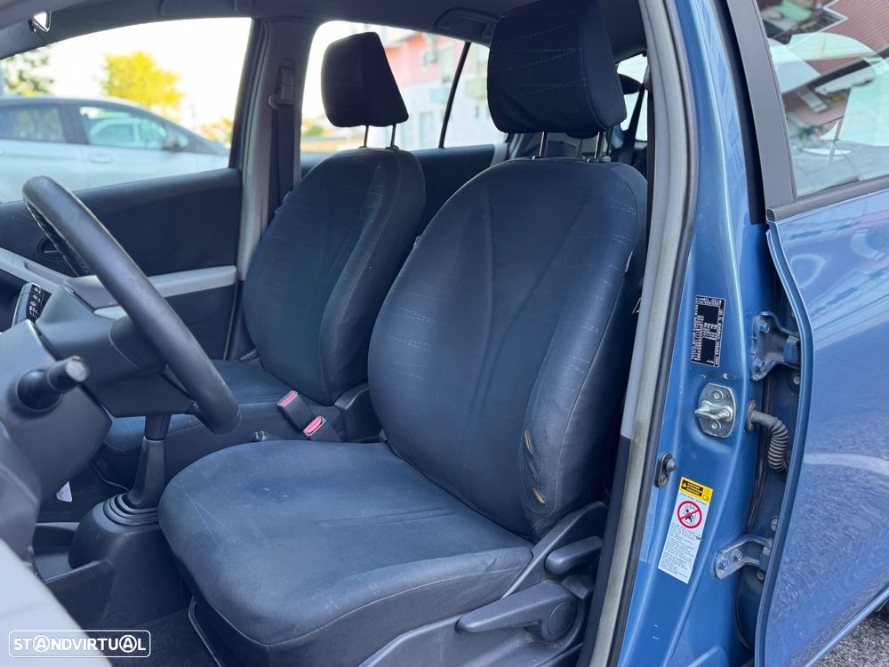 Toyota Yaris 1.0 VVT-i Sol - 7