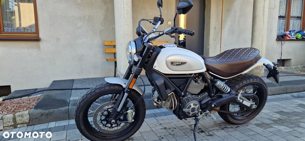 Ducati Scrambler - 1