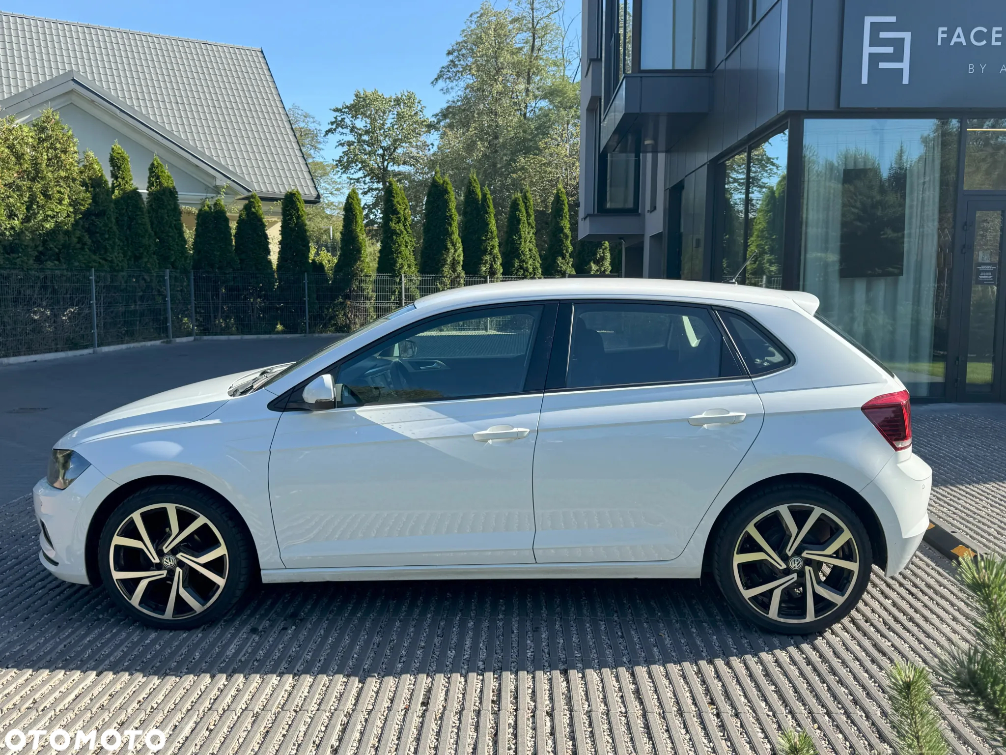 Volkswagen Polo 1.0 TSI Trendline - 4