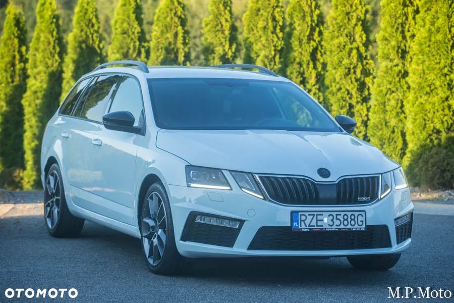 Skoda Octavia 2.0 TDI RS DSG - 1