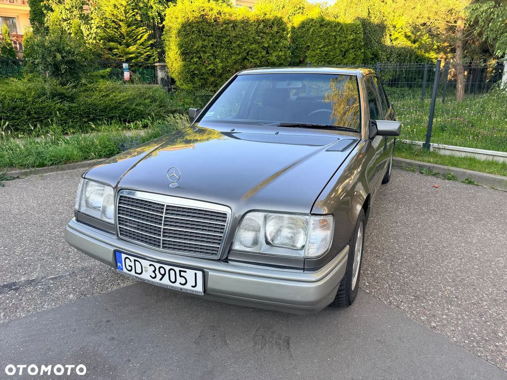 Mercedes-Benz W124 (1984-1993) - 13