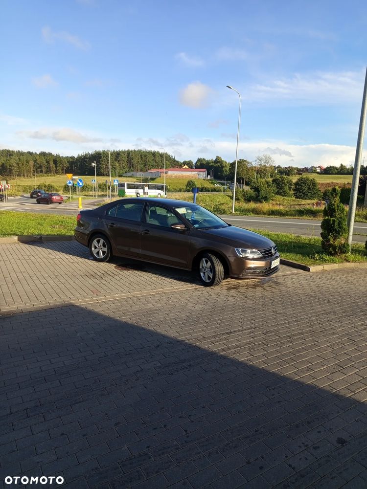 Volkswagen Jetta - 6