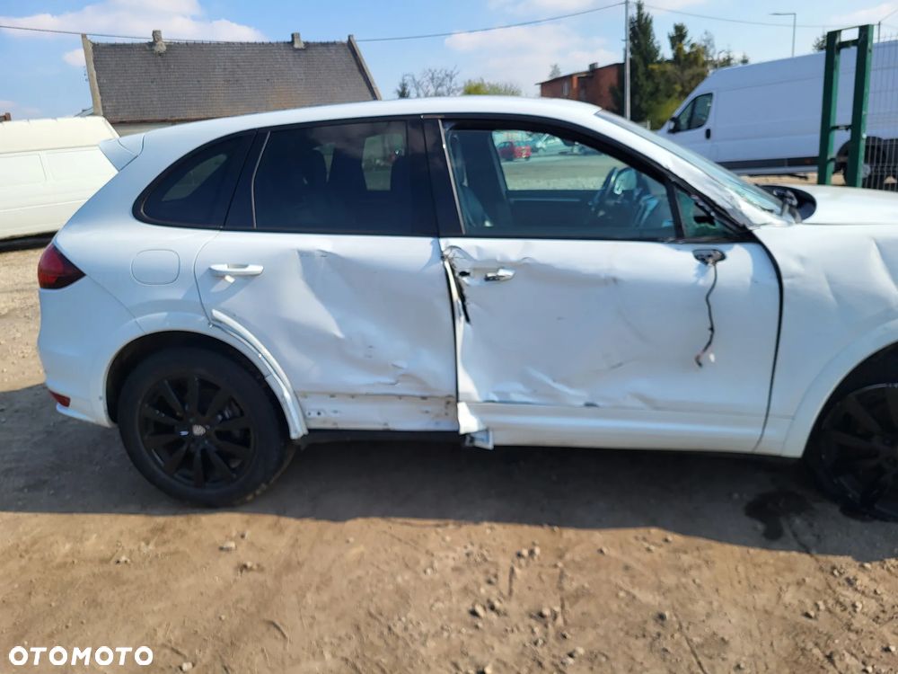 Porsche Cayenne Platinum Edition - 25