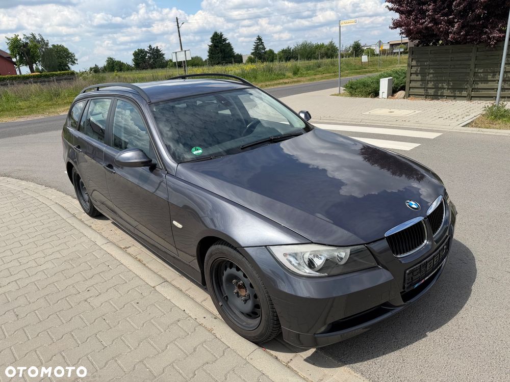 BMW Seria 3 318i Edition Sport - 1