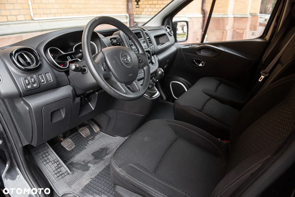 Opel VIVARO KARAWAN - 12