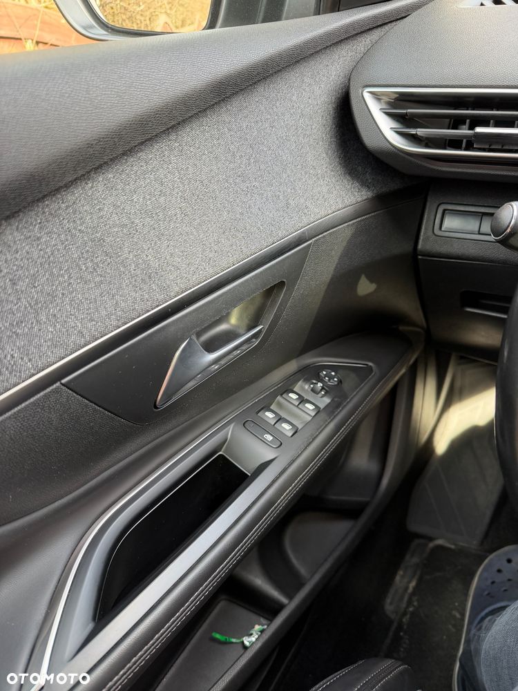 Peugeot 5008 1.6 THP Allure S&S EAT6 - 12
