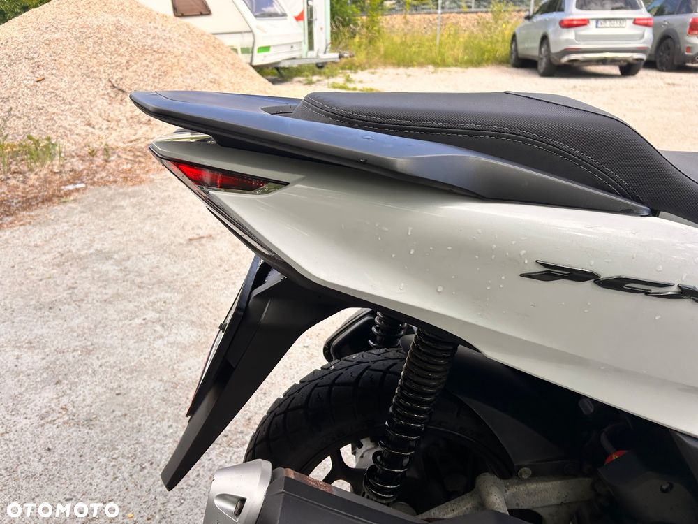 Honda PCX - 7