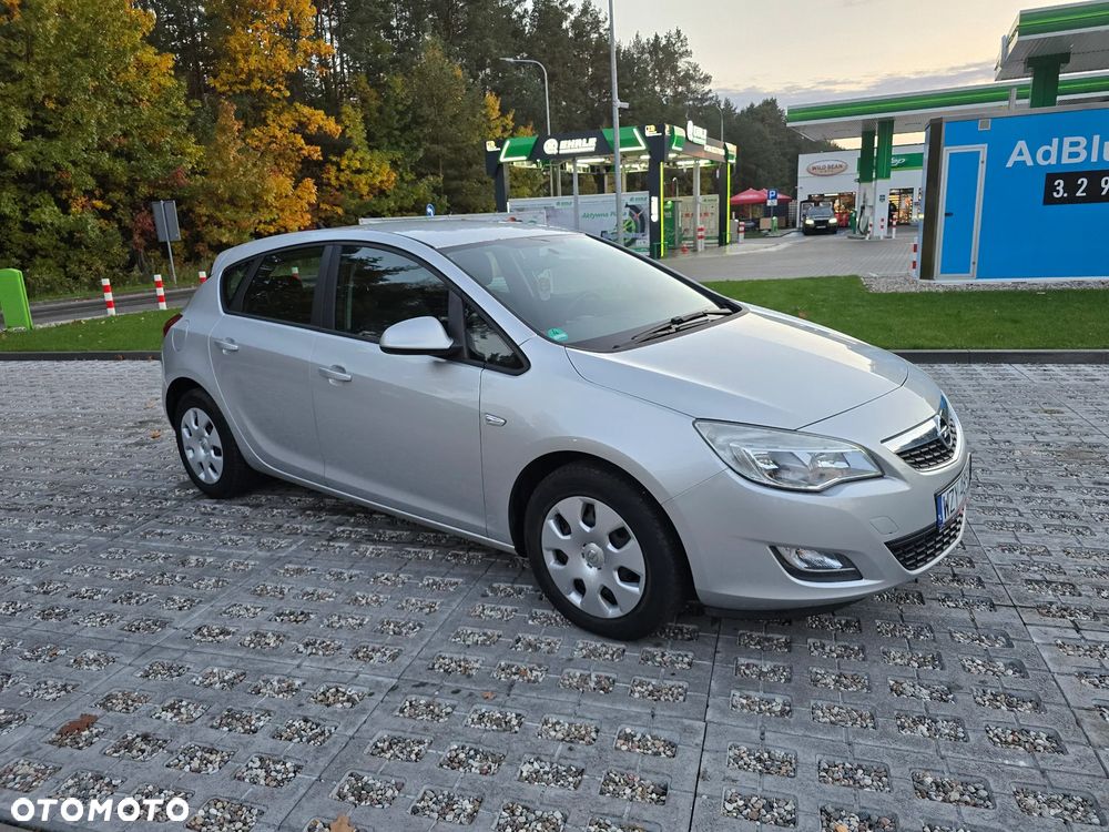 Opel Astra - 1