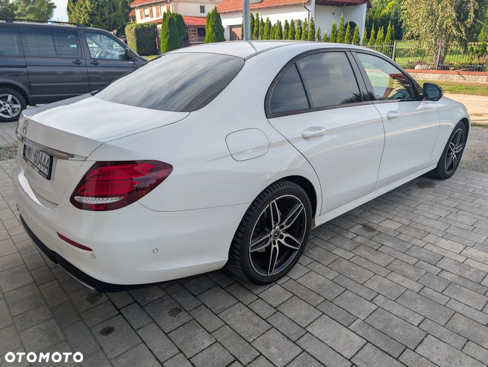 Mercedes-Benz Klasa E 220 d 9G-TRONIC - 6