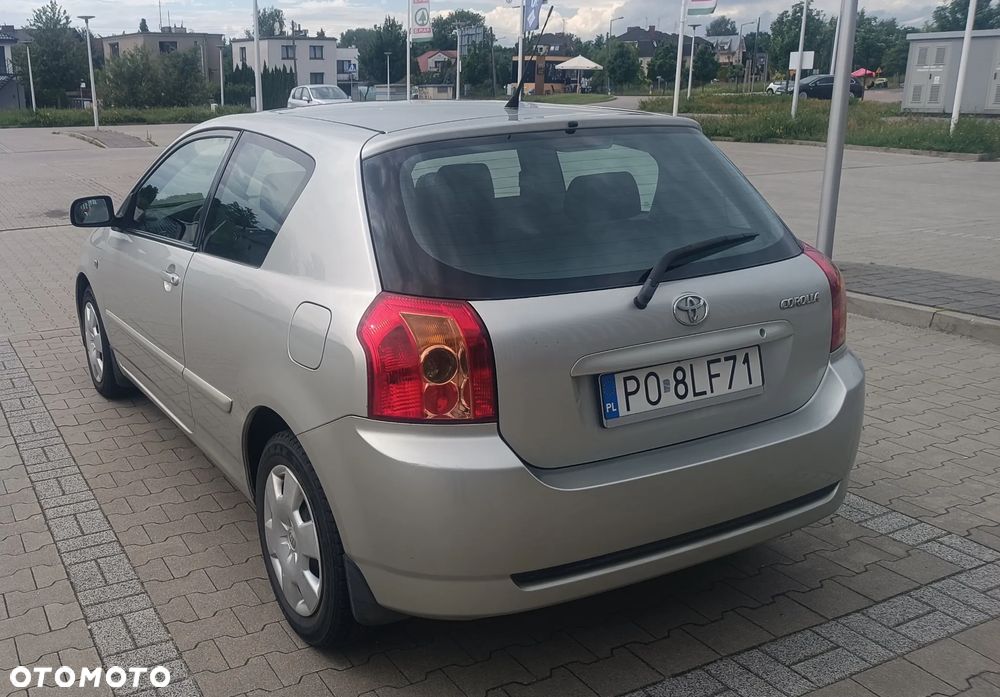 Toyota Corolla 1.6 VVT-i Luna - 4