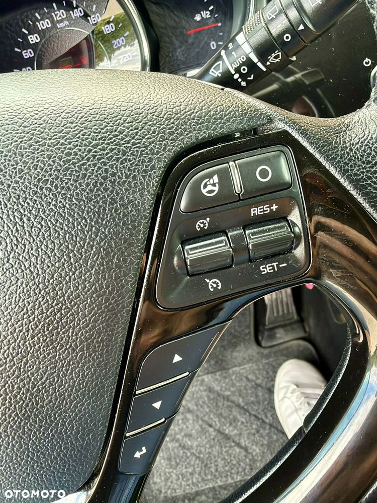 Kia Ceed 1.6 CRDi 128 Dream-Team Edition - 19