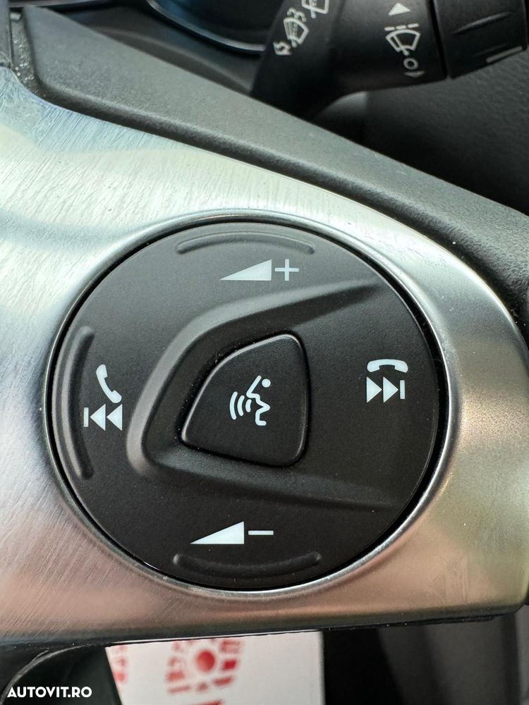 Ford Kuga 1.6 EcoBoost 2x4 Titanium - 21