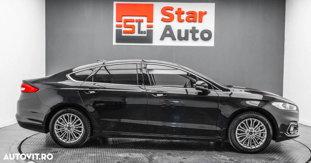 Ford Mondeo 2.0 HEV Titanium - 11