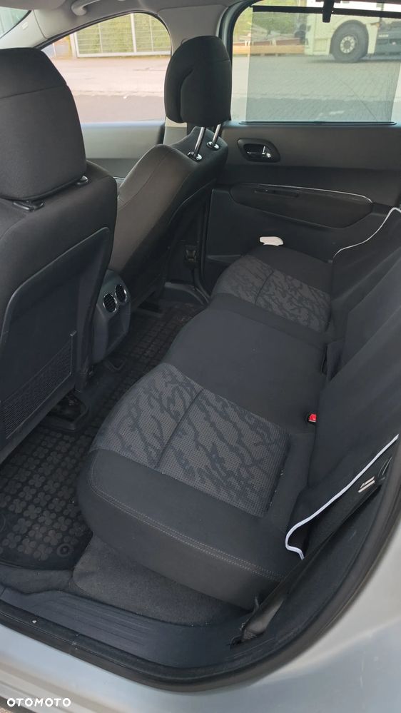 Peugeot 3008 - 13