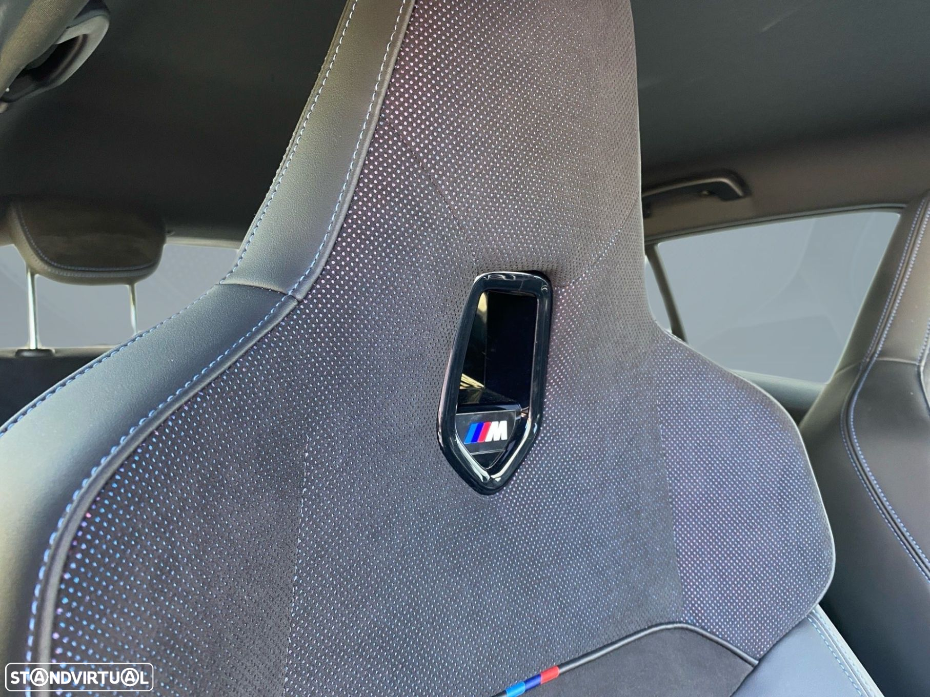 BMW 120 d Pack Desportivo M Pro - 16