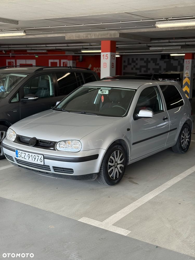 Volkswagen Golf 1.4 Comfortline - 1