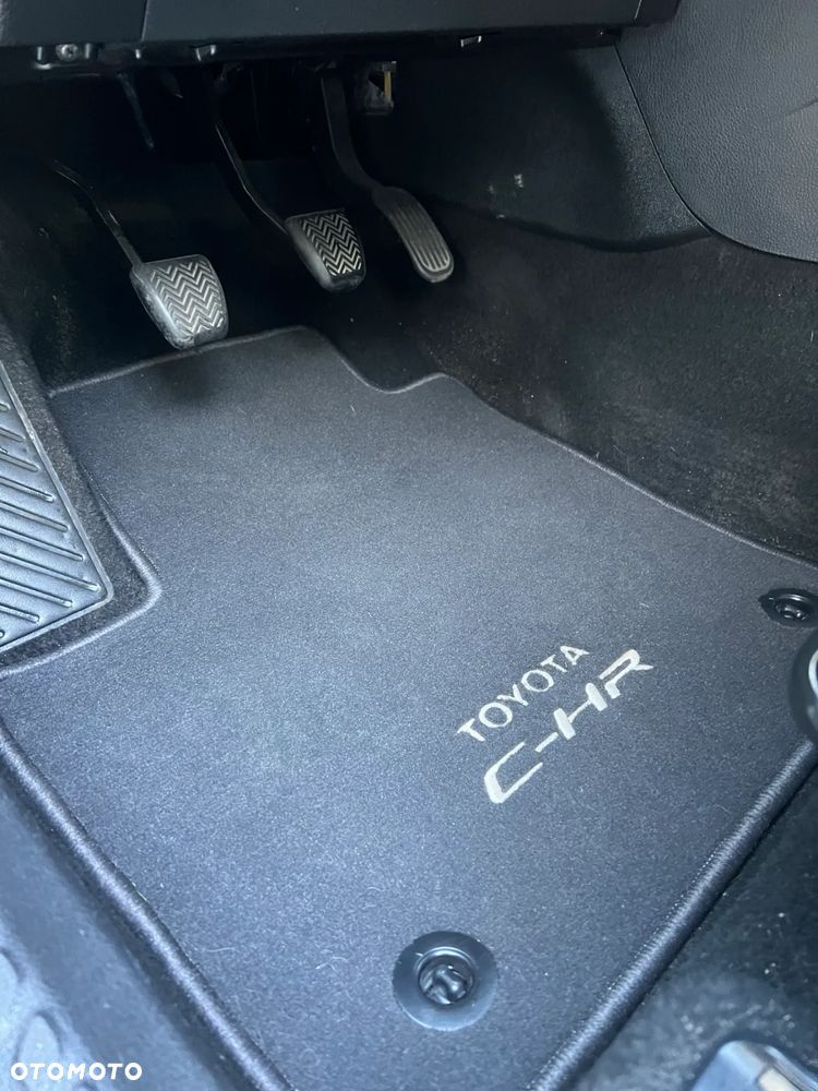 Toyota C-HR - 24