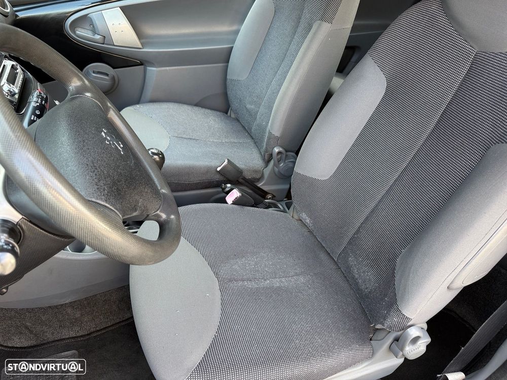 Peugeot 107 1.0 Style - 13