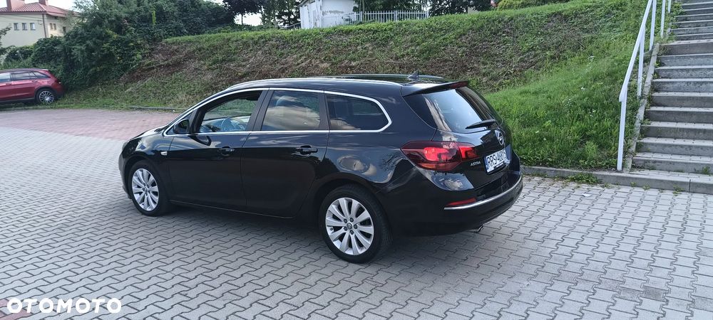 Opel Astra 1.4 Turbo Cosmo - 3
