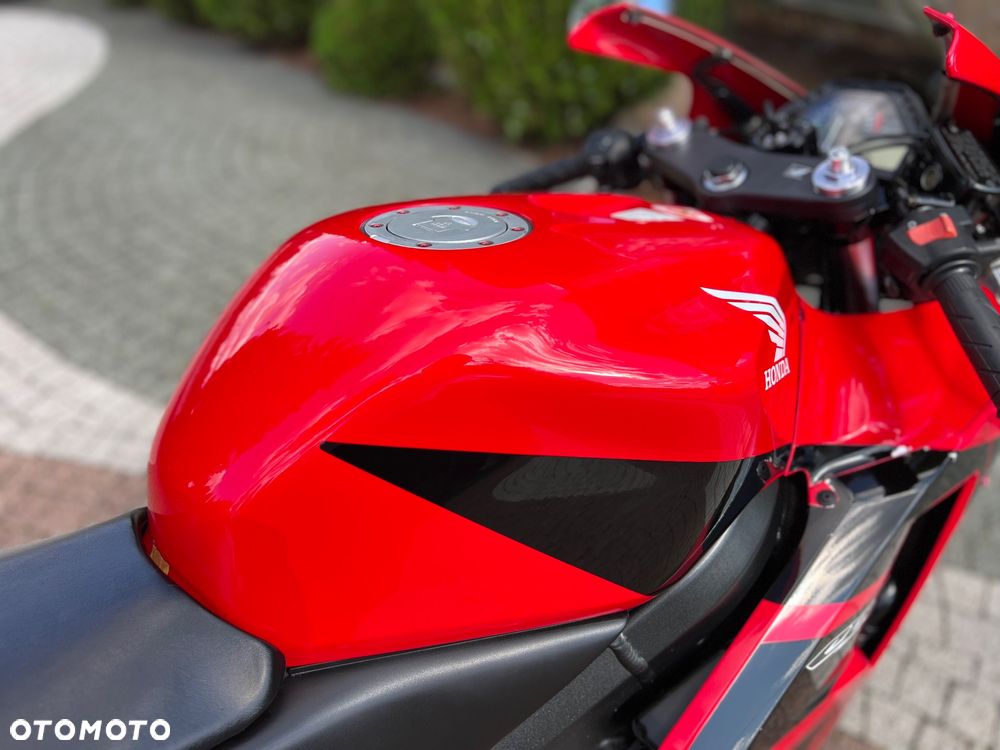 Honda CBR - 15
