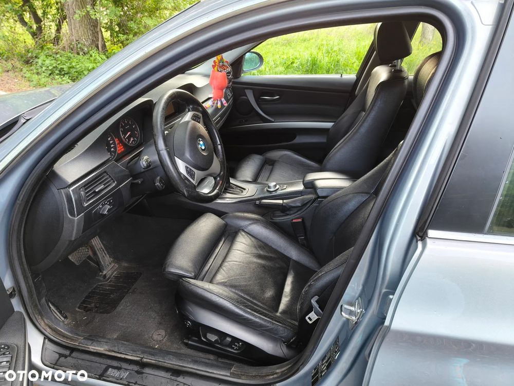 BMW Seria 3 330xi - 8