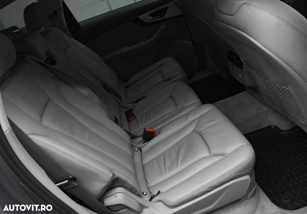 Audi Q7 - 17