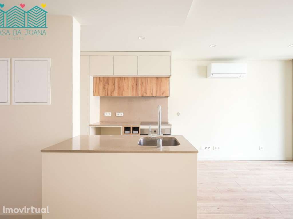 Apartamento T1 com Lugar de Garagem em São Bernardo - Grande imagem: 4/23
