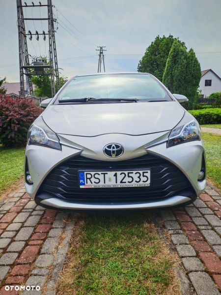 Toyota Yaris 2017 photo 3