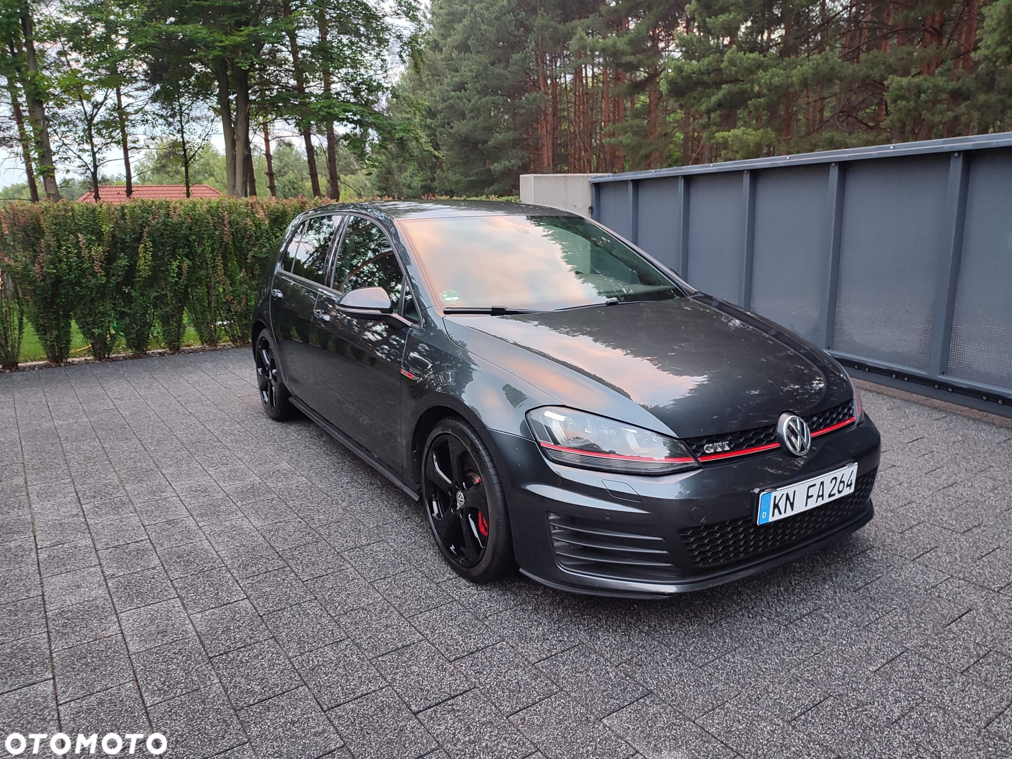 Volkswagen Golf GTI Performance BlueMotion Technology - 20