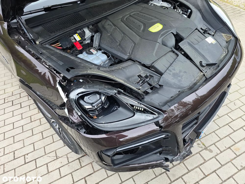 Porsche Cayenne E-Hybrid Platinum Edition - 4