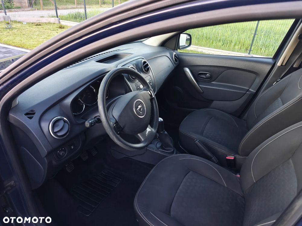 Dacia Sandero 1.2 16V 75 Laureate - 11