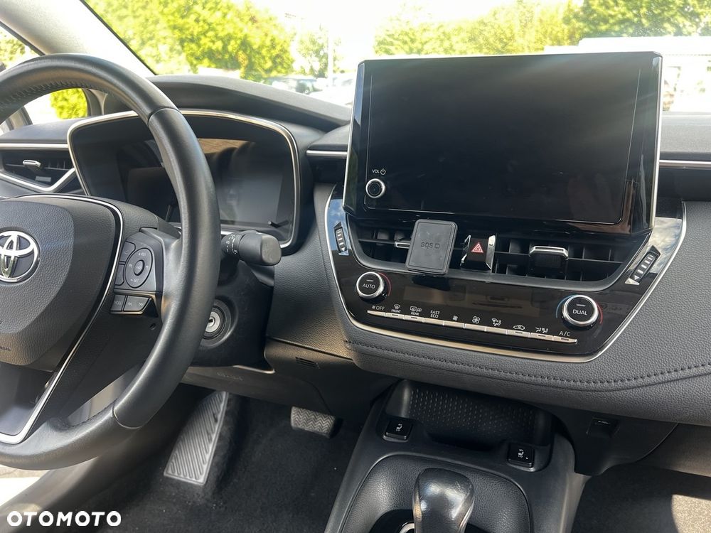 Toyota Corolla - 12