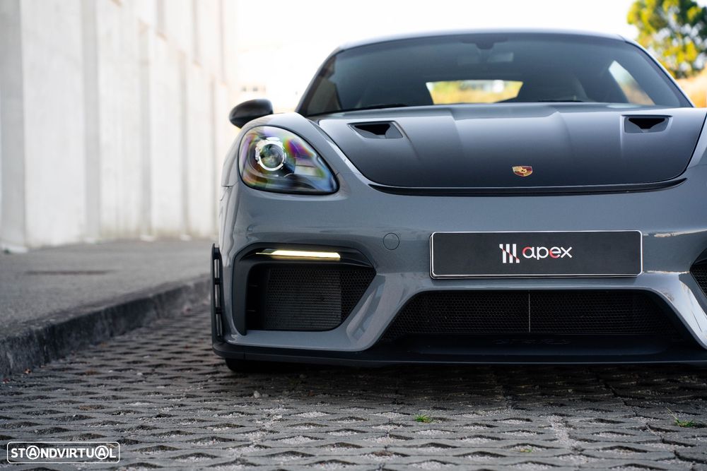 Porsche 718 Cayman GT4 RS - 8