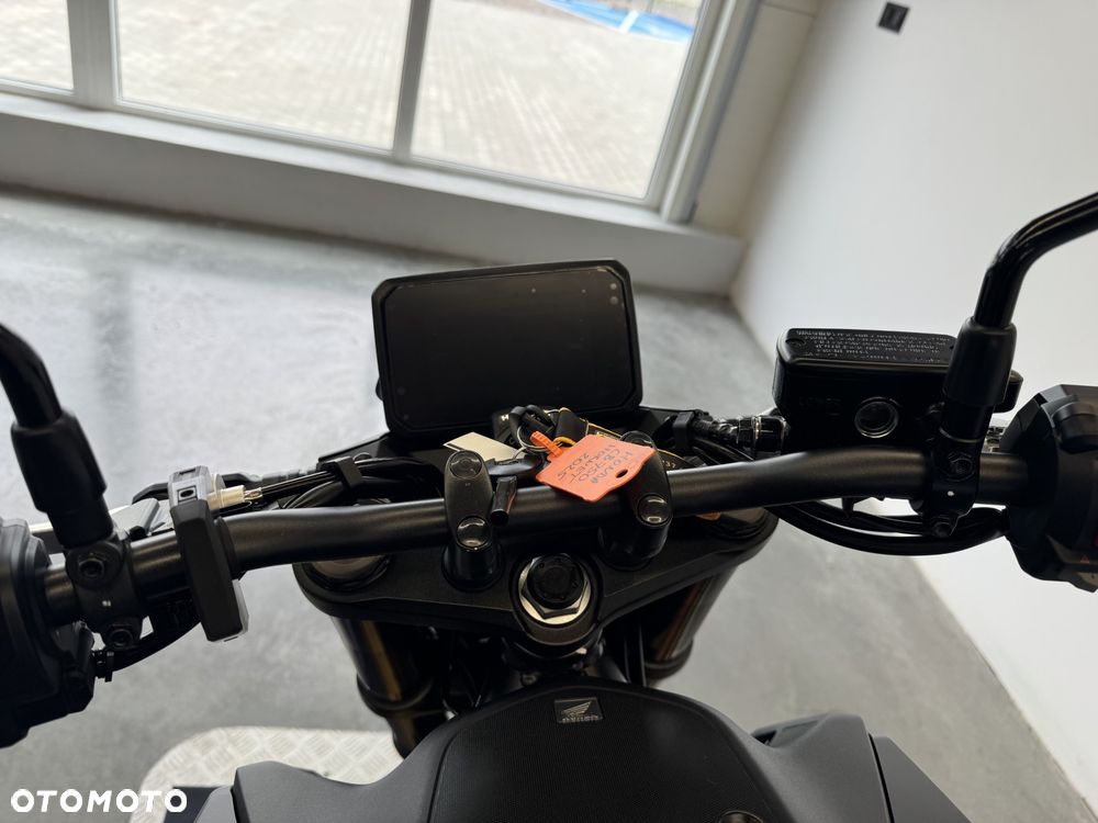 Honda CB - 30