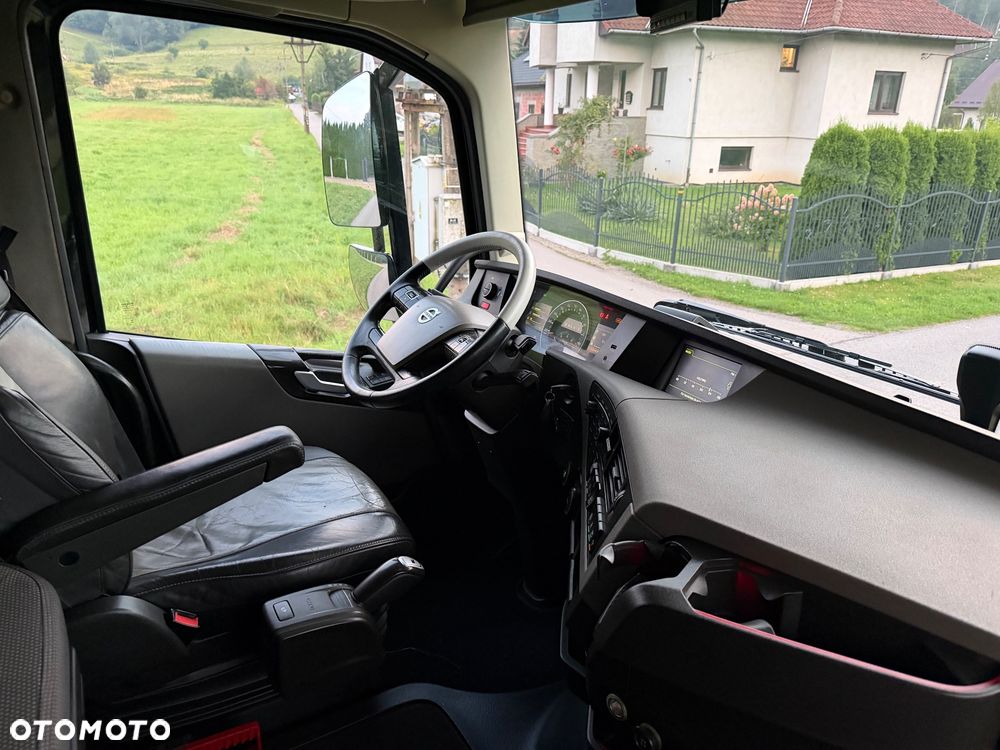 Volvo FH 500 KM FUL OPCJA HAKOWIEC HYWA 6X2 SKÓRA PERFEKCYJNY Z NIEMIEC - 18