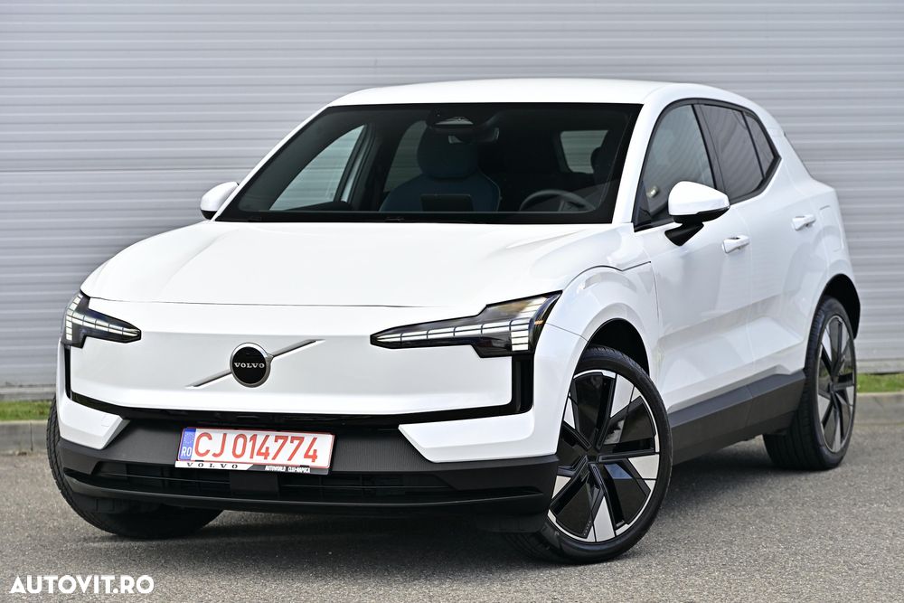 Volvo EX30 Single Motor Extended Range RWD Core - 5