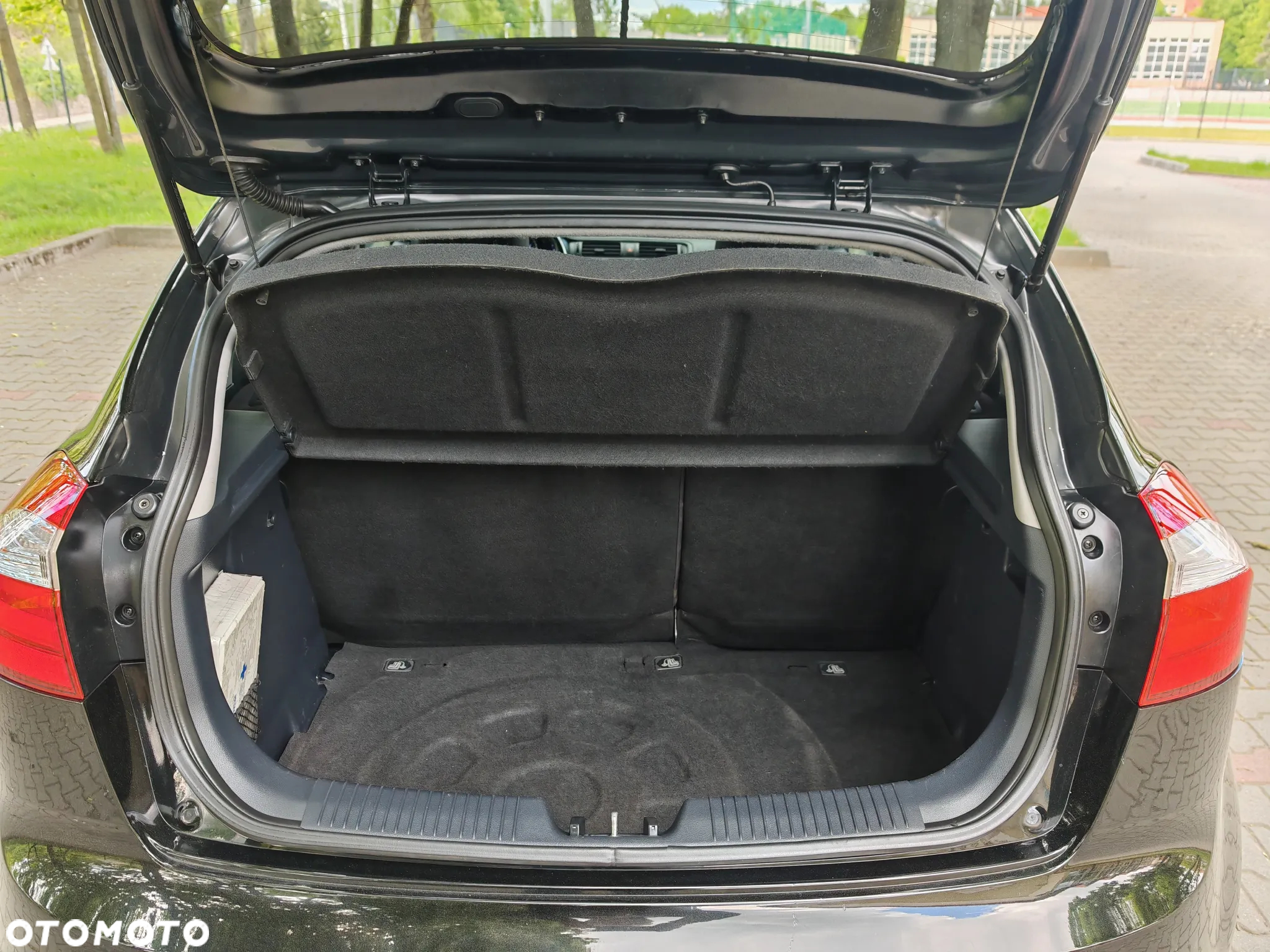 Kia Rio 1.2 Edition 7 - 10