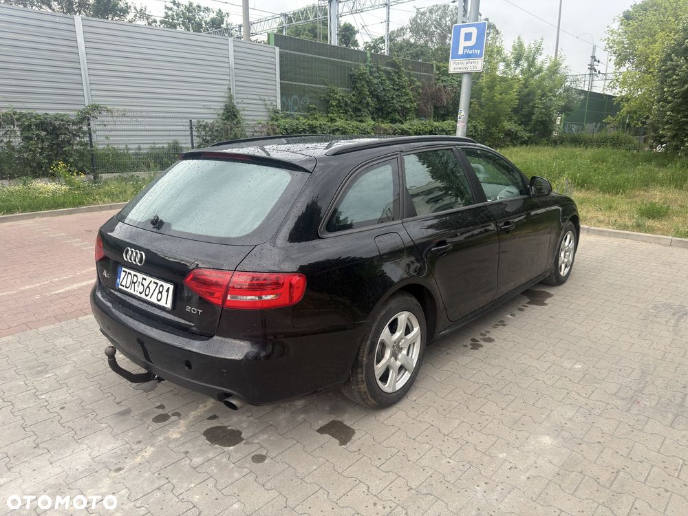 Audi A4 Avant - 4